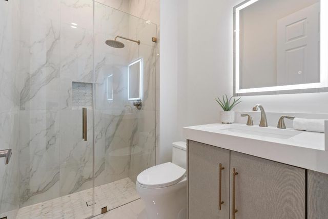 8749 Lewis River Road, Delray Beach, FL 33446