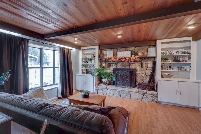 915 E 15th Ave, Winfield, KS 67156