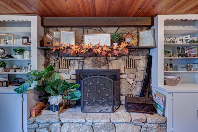 915 E 15th Ave, Winfield, KS 67156