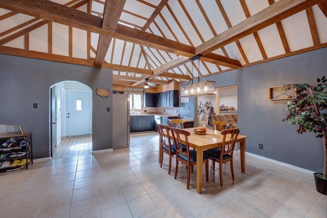 915 E 15th Ave, Winfield, KS 67156