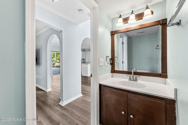 1249 White Oak Circle, Melbourne, FL 32934