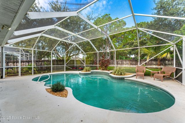 1249 White Oak Circle, Melbourne, FL 32934