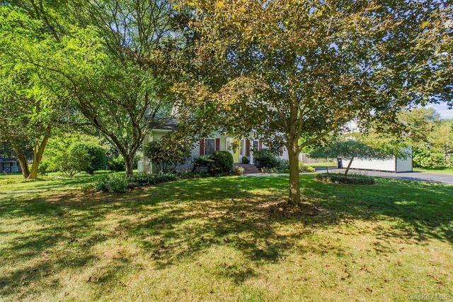 413 Sepasco Center Street, Rhinebeck, NY 12572