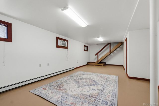 413 Sepasco Center Street, Rhinebeck, NY 12572