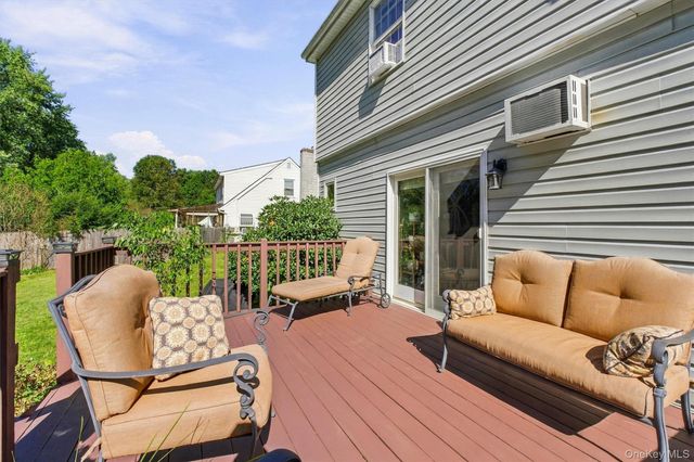 413 Sepasco Center Street, Rhinebeck, NY 12572