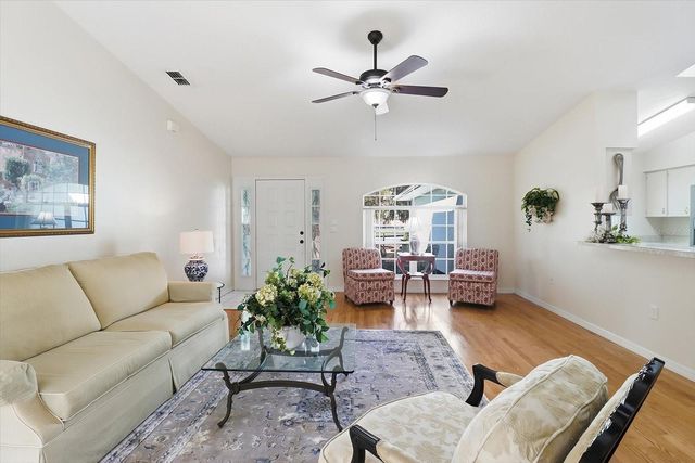 2857 CHURCHILL, Hernando, FL 34442