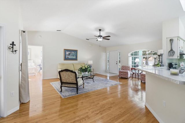 2857 CHURCHILL, Hernando, FL 34442