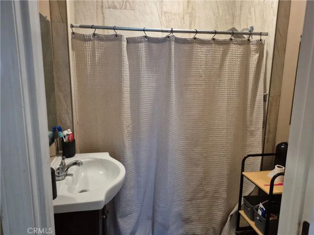 727 S Eastmont Avenue, Los Angeles, CA 90022