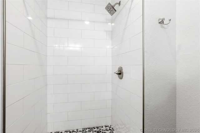 485 S Maple Street, Oologah, OK 74053