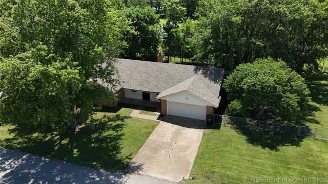 485 S Maple Street, Oologah, OK 74053