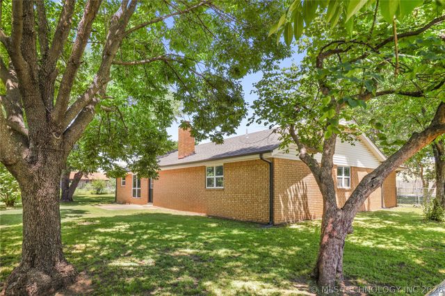 485 S Maple Street, Oologah, OK 74053