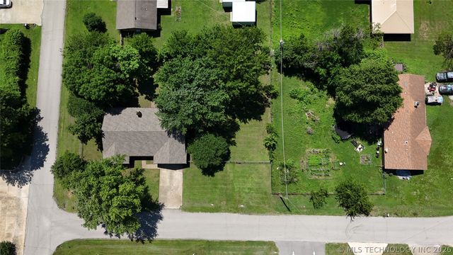 485 S Maple Street, Oologah, OK 74053