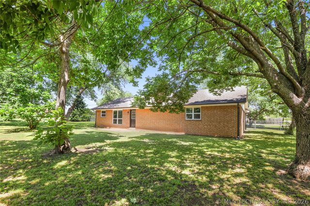 485 S Maple Street, Oologah, OK 74053