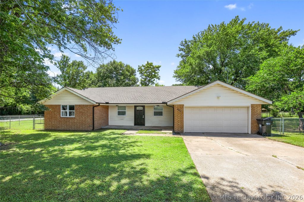 485 S Maple Street, Oologah, OK 74053
