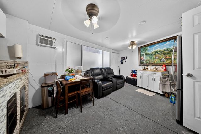 623 S Pine Street, Lake Worth Beach, FL 33460