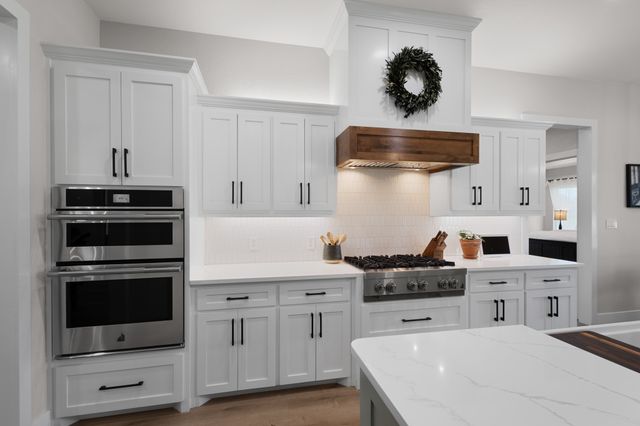 1611 N Mason Street, Bowie, TX 76230