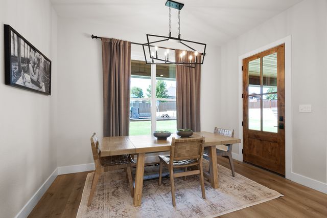 1611 N Mason Street, Bowie, TX 76230