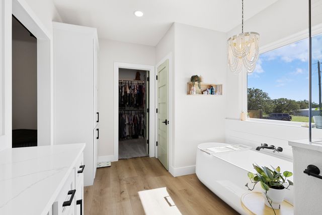 1611 N Mason Street, Bowie, TX 76230