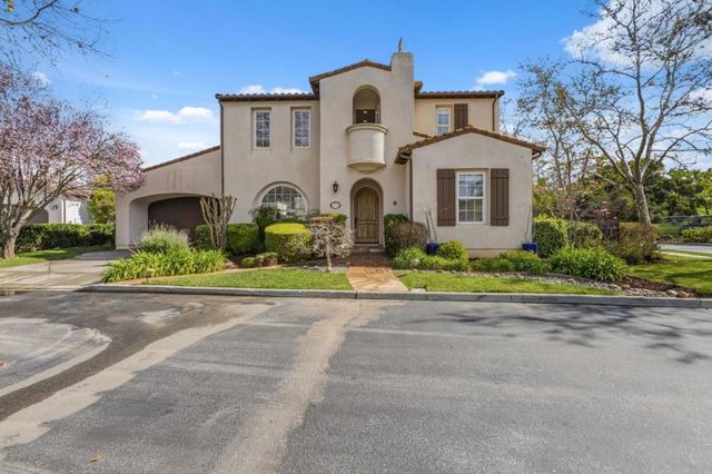 1826 Club Drive, Gilroy, CA 95020