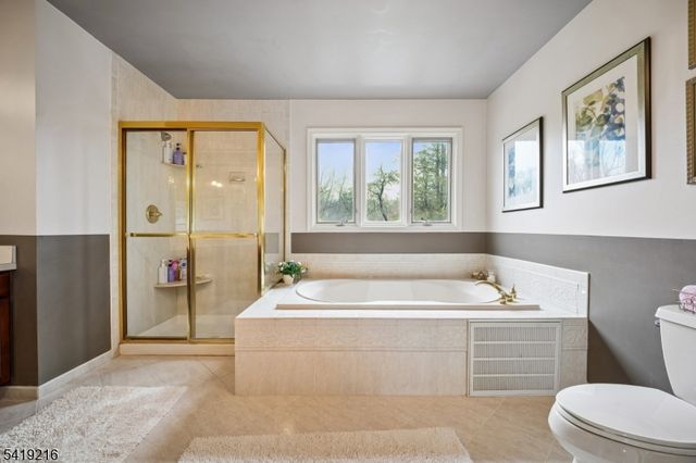 1 Trout Brook Ln, Randolph Twp., NJ 07945