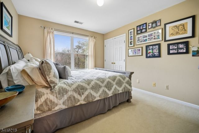 1 Trout Brook Ln, Randolph Twp., NJ 07945