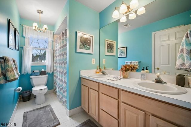 1 Trout Brook Ln, Randolph Twp., NJ 07945