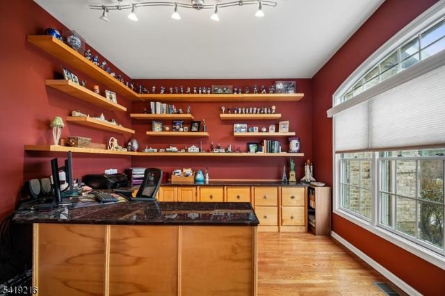 1 Trout Brook Ln, Randolph Twp., NJ 07945