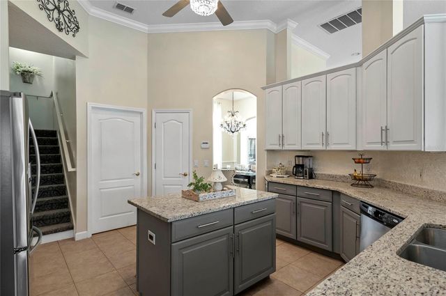 2848 ALOMA LAKE RUN, Oviedo, FL 32765