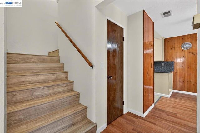 8373 Locust Pl, Dublin, CA 94568
