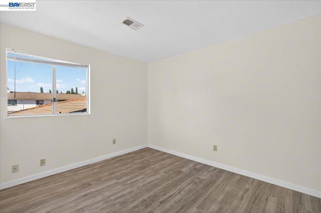 8373 Locust Pl, Dublin, CA 94568