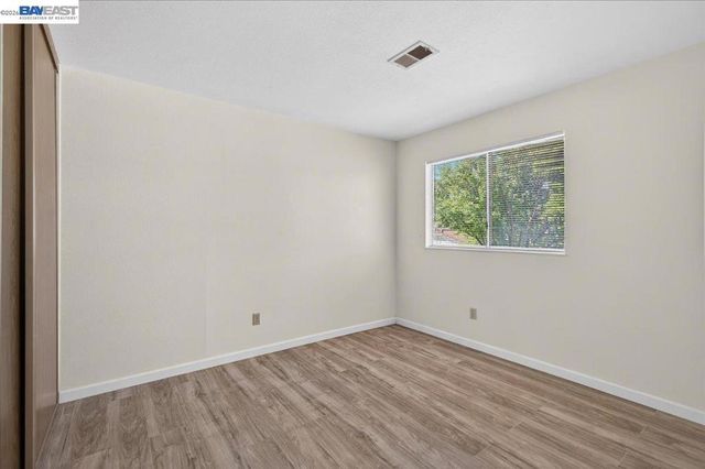 8373 Locust Pl, Dublin, CA 94568