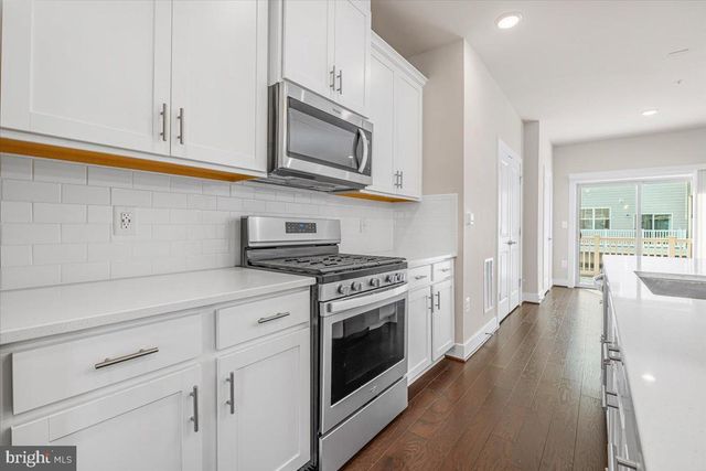 115 DICKENSON DR, Gaithersburg, MD 20878