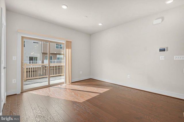 115 DICKENSON DR, Gaithersburg, MD 20878