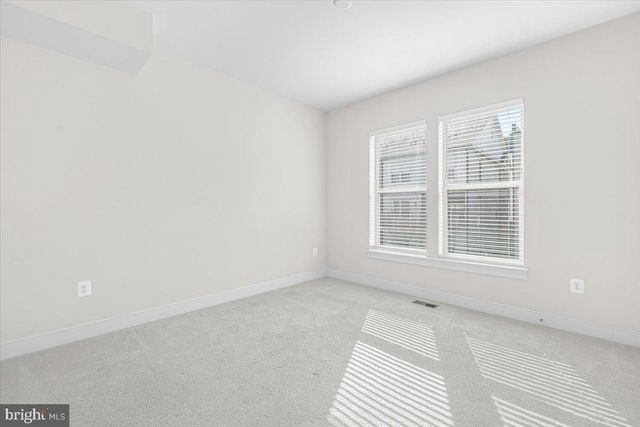 115 DICKENSON DR, Gaithersburg, MD 20878