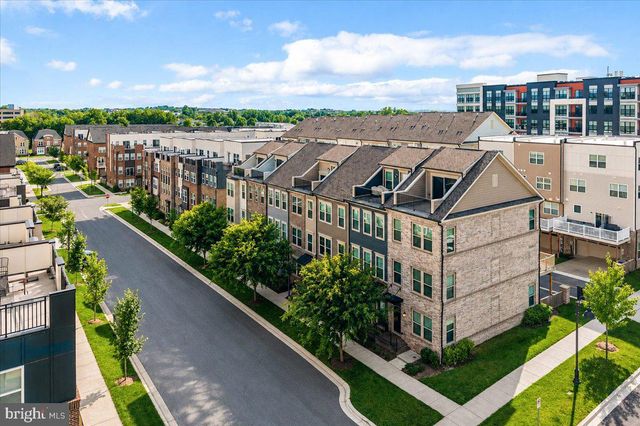 115 DICKENSON DR, Gaithersburg, MD 20878