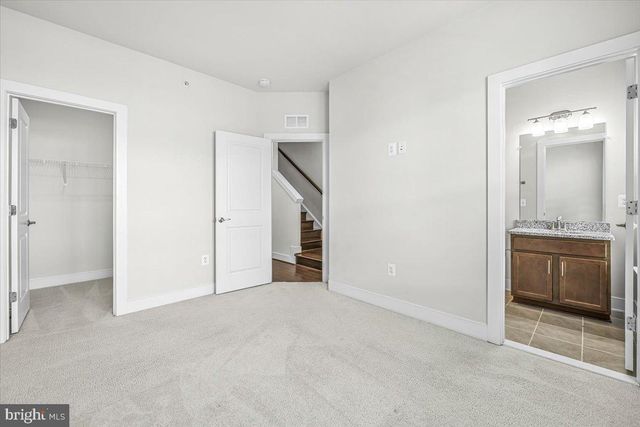 115 DICKENSON DR, Gaithersburg, MD 20878