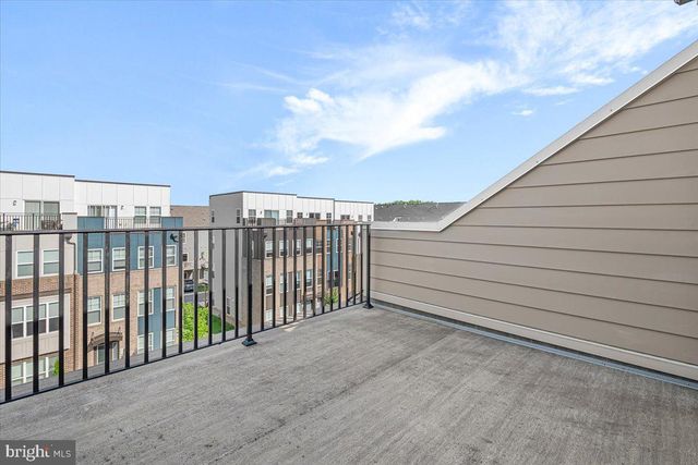 115 DICKENSON DR, Gaithersburg, MD 20878