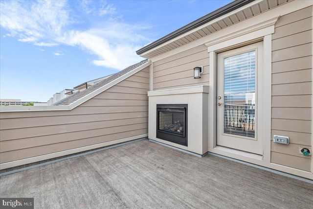 115 DICKENSON DR, Gaithersburg, MD 20878