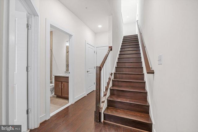 115 DICKENSON DR, Gaithersburg, MD 20878