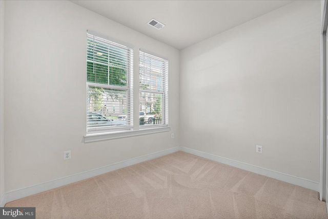 115 DICKENSON DR, Gaithersburg, MD 20878