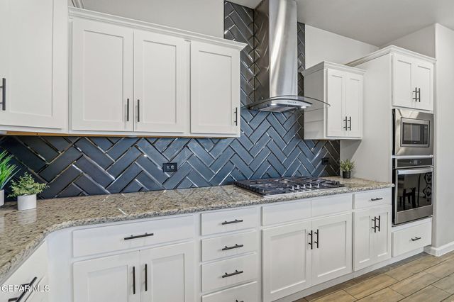 13721 Eccles Road, El Paso, TX 79928