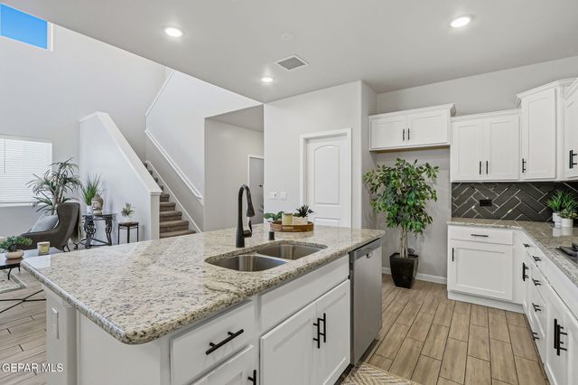 13721 Eccles Road, El Paso, TX 79928