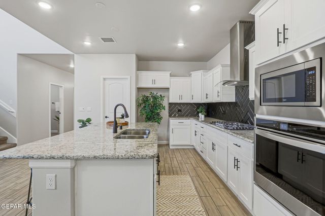 13721 Eccles Road, El Paso, TX 79928