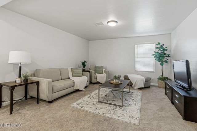 13721 Eccles Road, El Paso, TX 79928