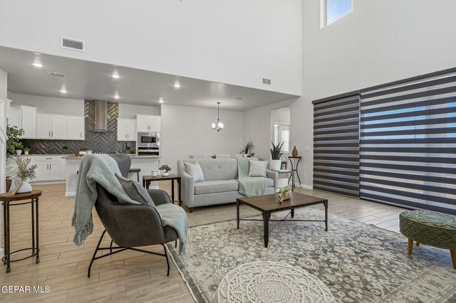 13721 Eccles Road, El Paso, TX 79928