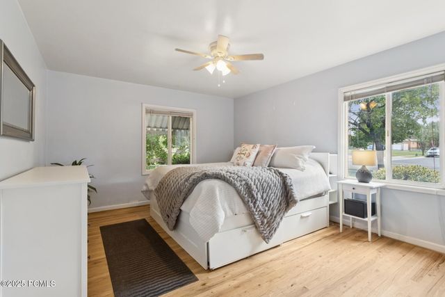 1925 E Hillcrest Avenue, Salt Lake City, UT 84106