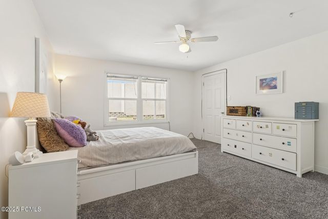 1925 E Hillcrest Avenue, Salt Lake City, UT 84106