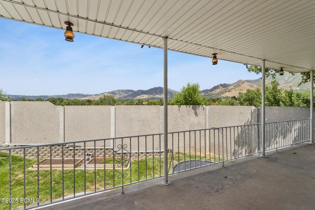 1925 E Hillcrest Avenue, Salt Lake City, UT 84106