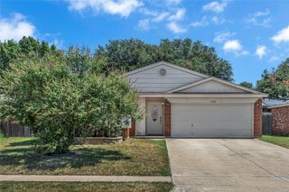 7728 Kelly Lynn Lane, Watauga, TX 76148