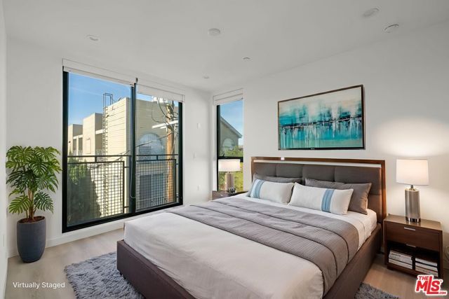 3755 S Canfield Avenue 202, Los Angeles, CA 90034